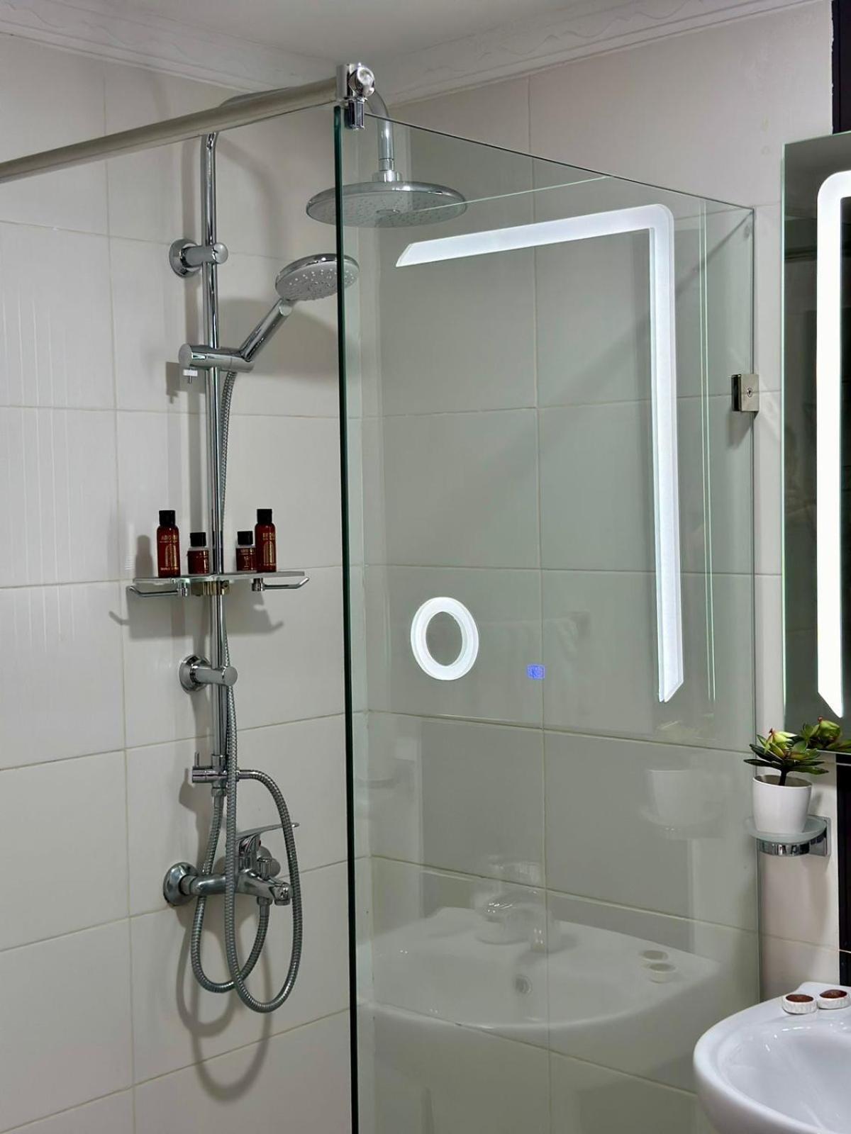 Neuf Lumineux Climatise 1ere Etage Apartamento *
